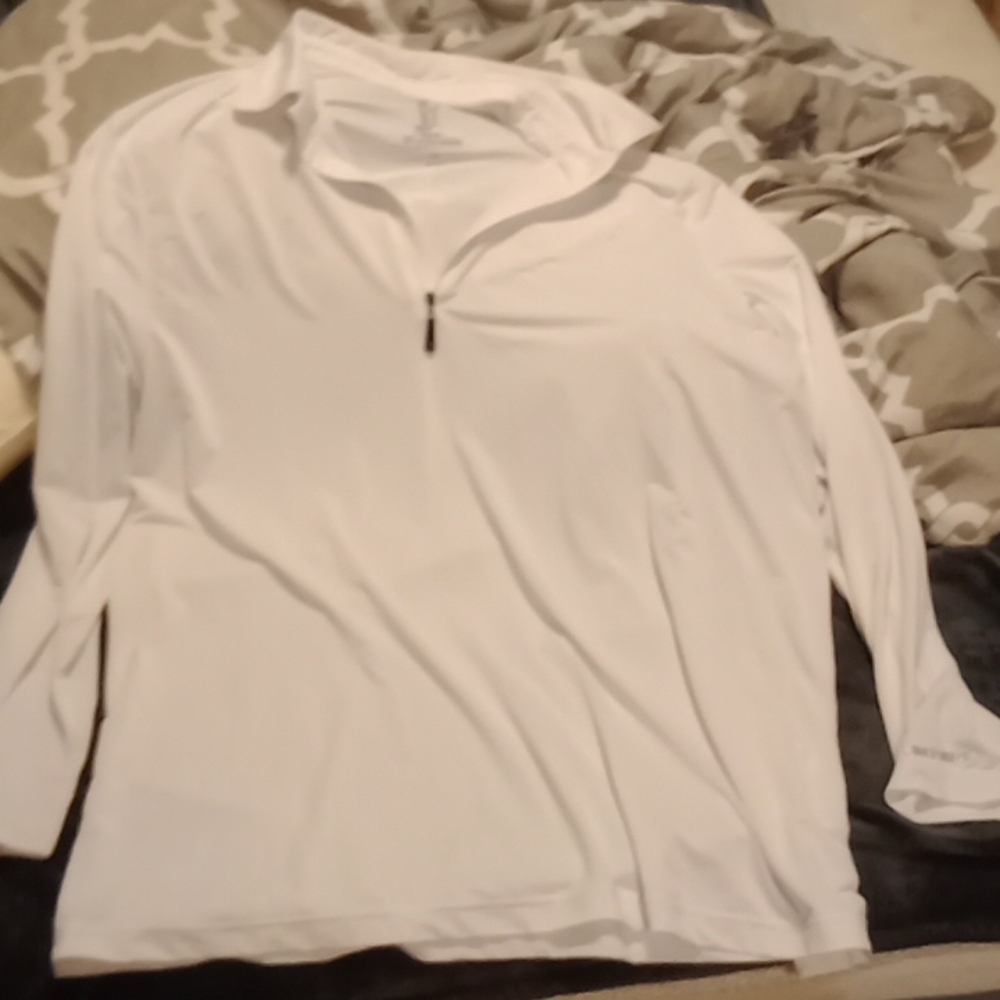 Sadock white dry fit pull over